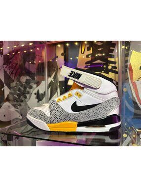 Nike Air Revolution 'Safari' SIZE:9